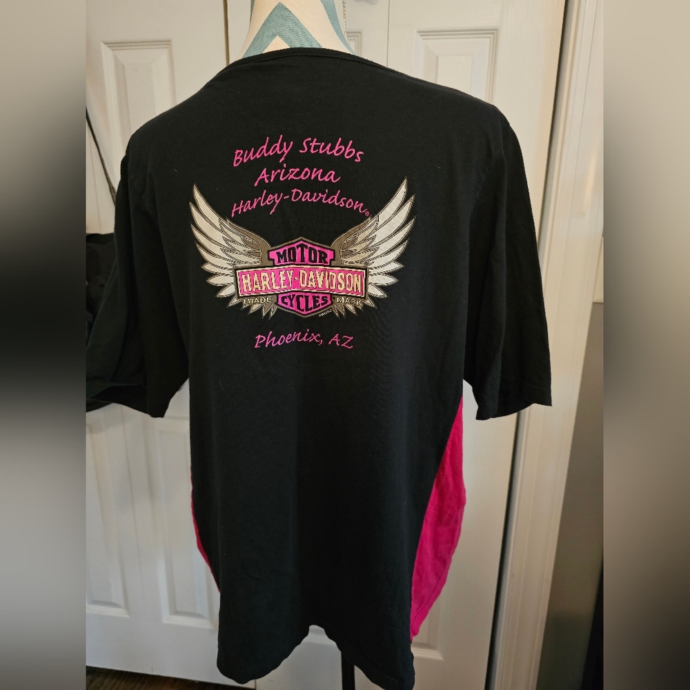 Harley-Davidson Black and Pink T-Shirt. 2013. Wms Sz. 1X.